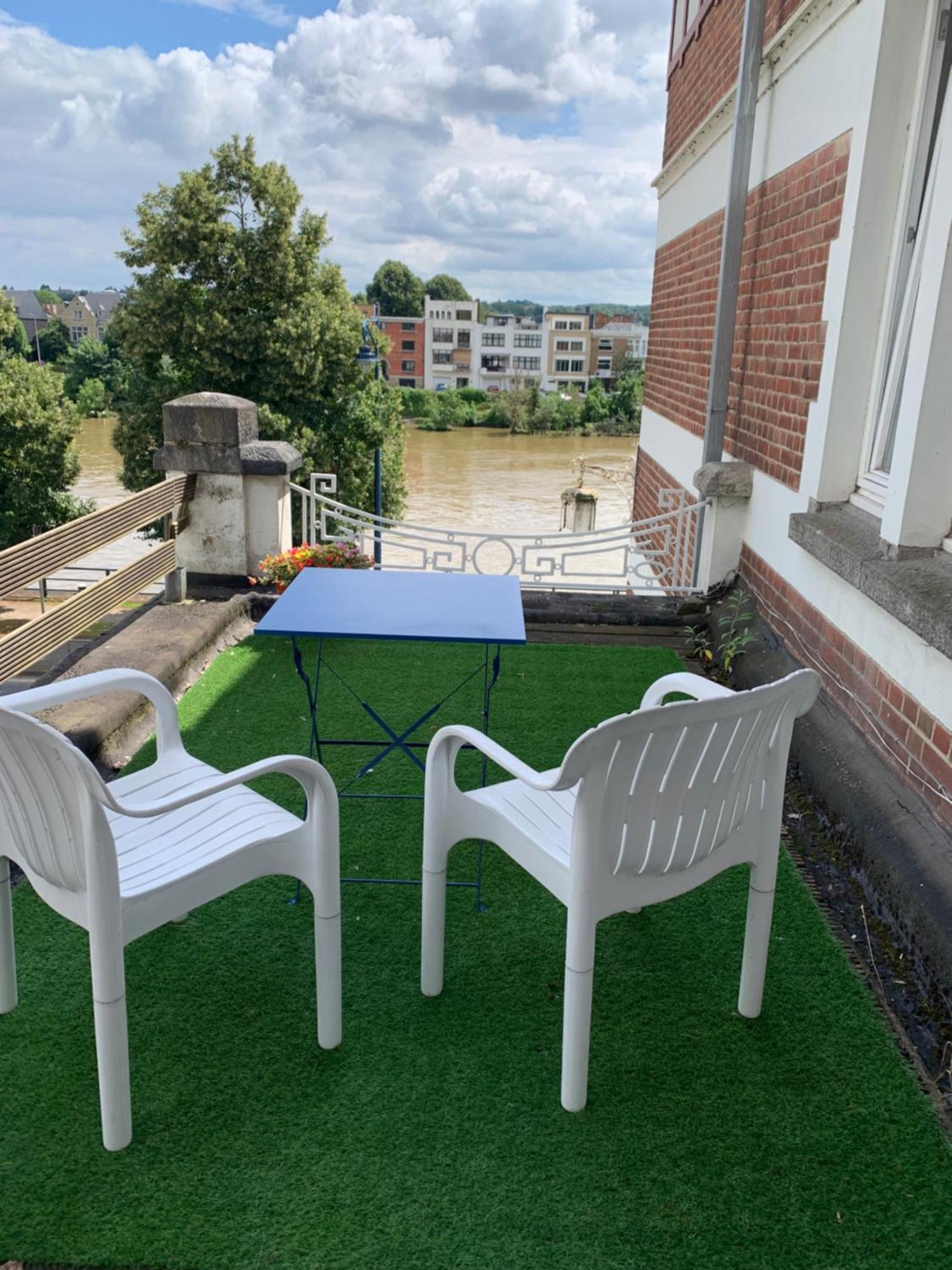Studio Vue Sur Meuse Ναμούρ Εξωτερικό φωτογραφία